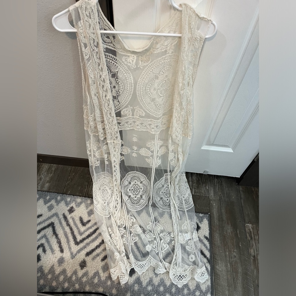 Boho sleeveless kimono